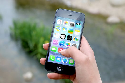 Does LoanMart Have a Mobile App to Help Me Manage My Car Title Loan?