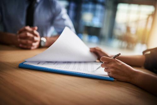¿Qué documentos se requieren al solicitar un préstamo de título?