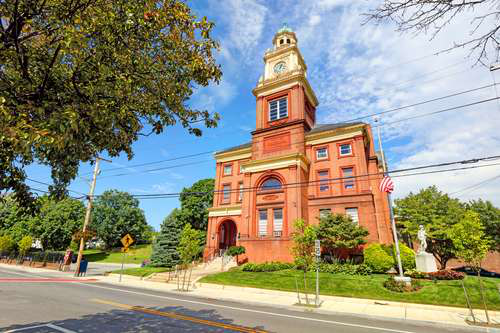 Secure car title loans in Cumberland Rhode Island for emergency cash needs