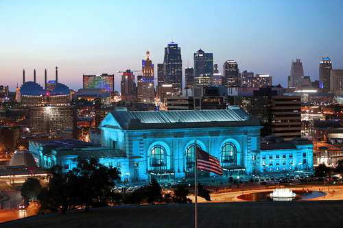 Skyline of downtown Kansas City with office buildings and skyscrapers