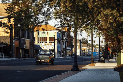 Terre Haute borrowers estimating potential loan amounts based on vehicle value